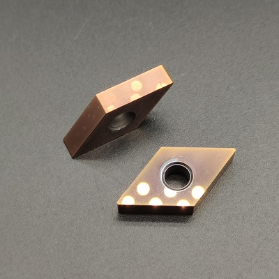 ทังสเตนคาร์ไบด์ CBN ใบมีดตัด CNC DNGA150404 สำหรับเครื่องกลึง CNC เครื่อง